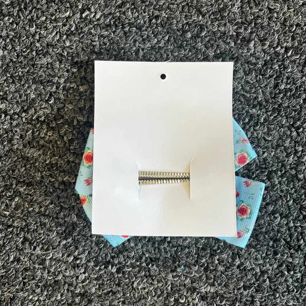 Hair Clips - Picture 11 of 12